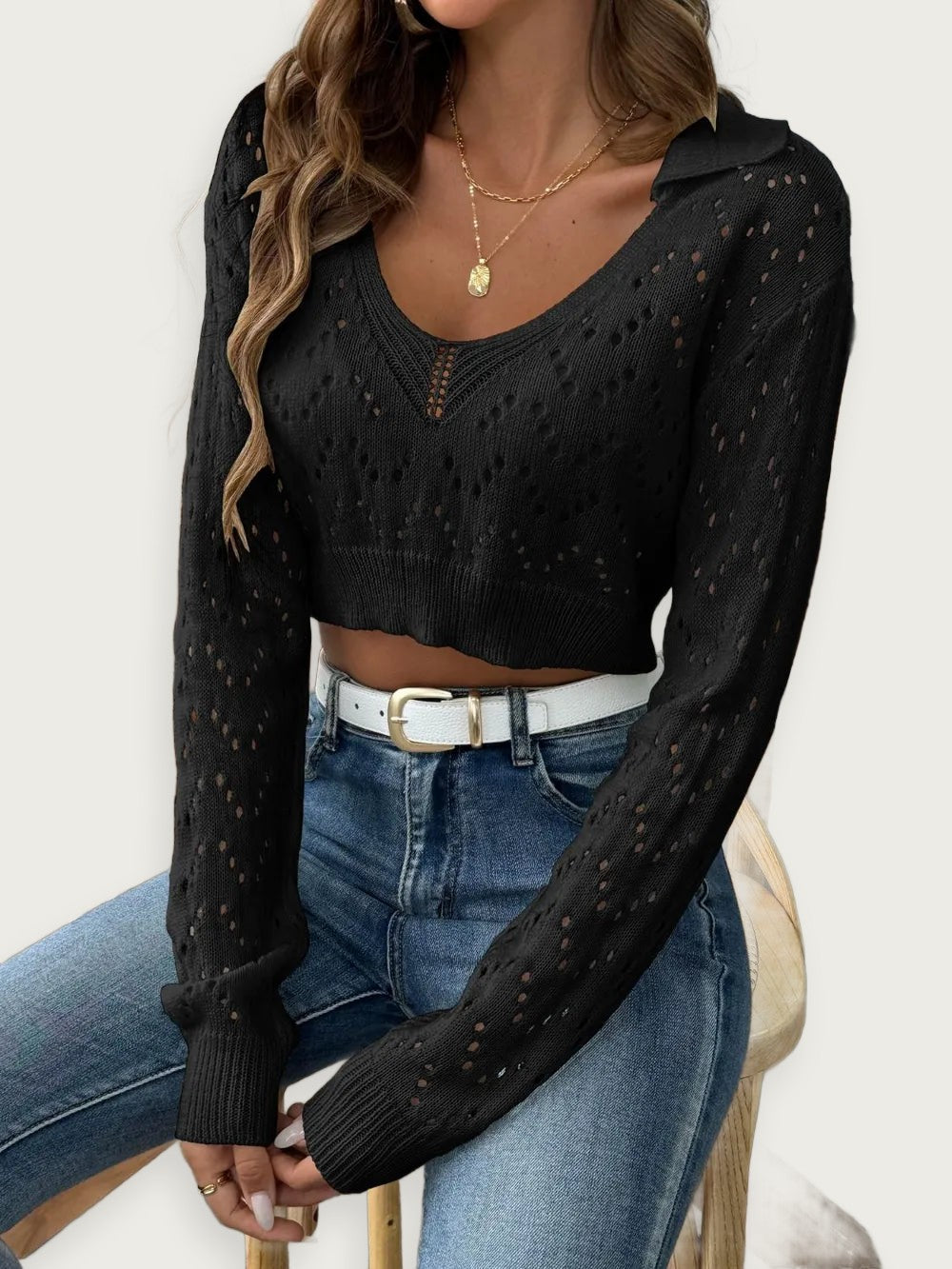 Kort stickad tröja med håldetaljer – Polokrage