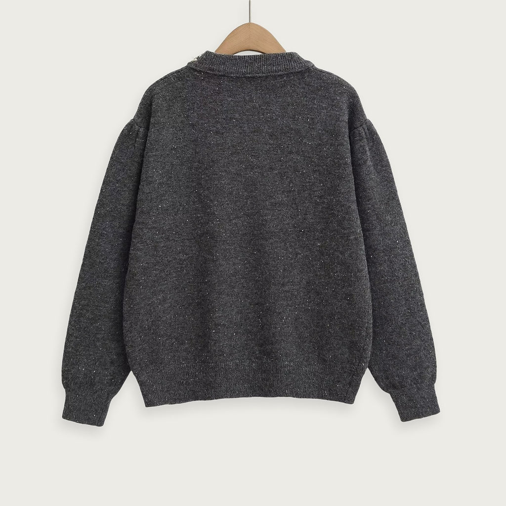 Rundhalsad Stickad Tröja Med Brodyr Elegant Passform