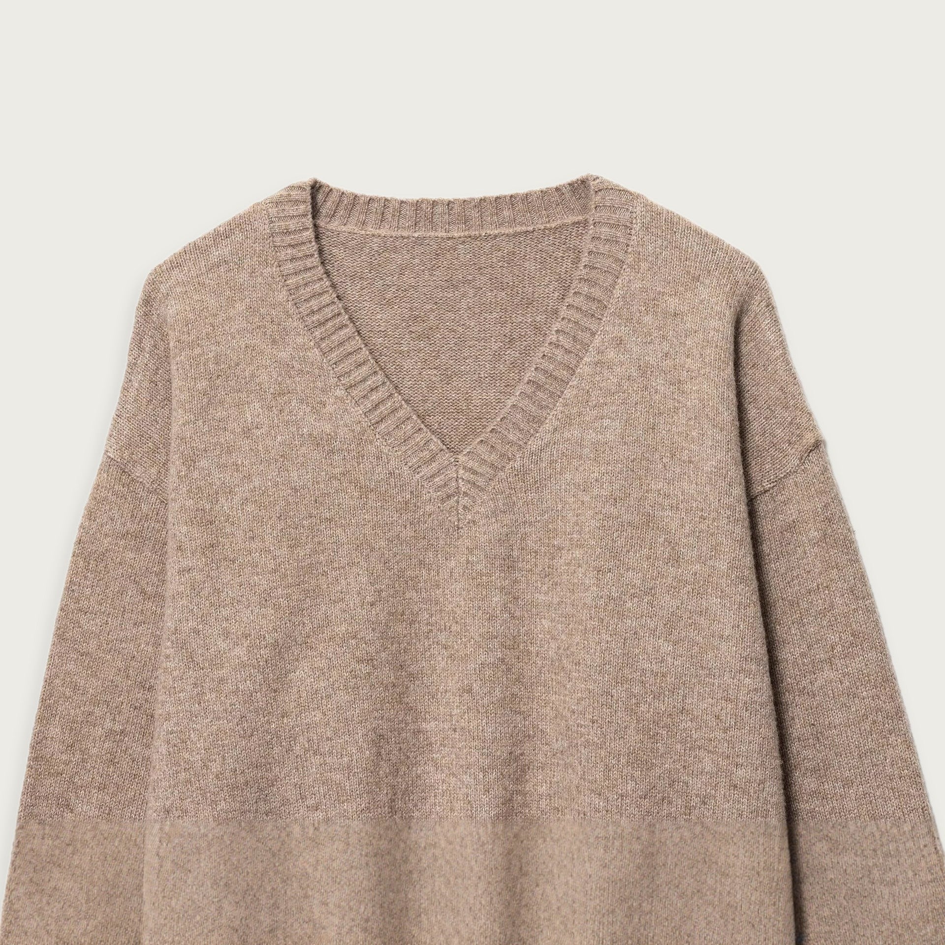 V Ringad Stickad Tröja Khaki Modern Tidlös Komfortabel